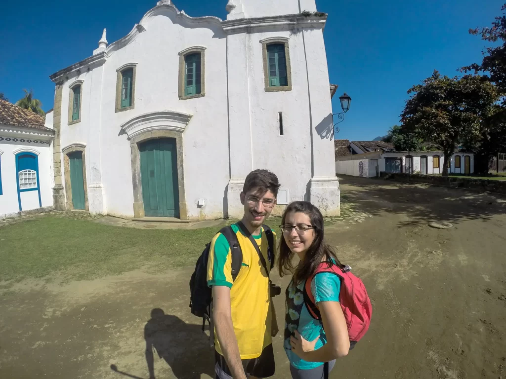 Igreja em Paraty - RJ - Vamos Trilhar-min