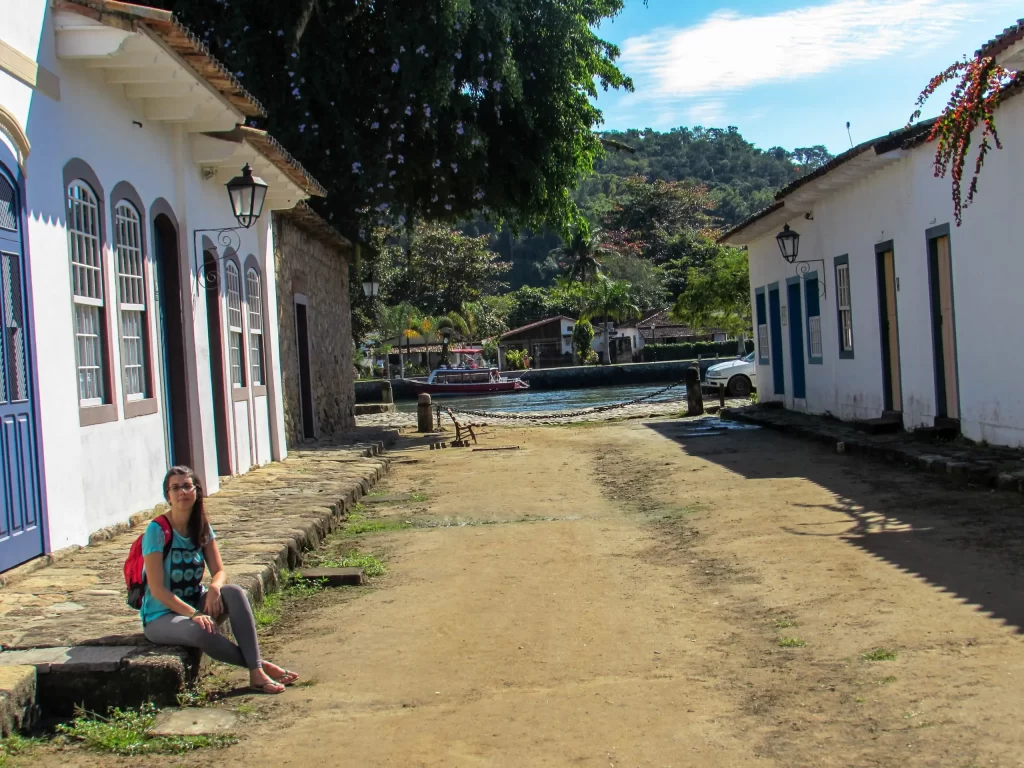 Ruas pé de moleque de Paraty - RJ - Vamos Trilhar-min