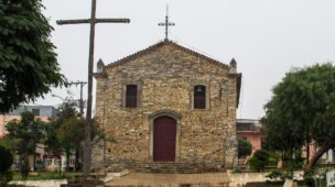 Igreja de Pedra - São Thomé das Letras - MG - Vamos Trilhar